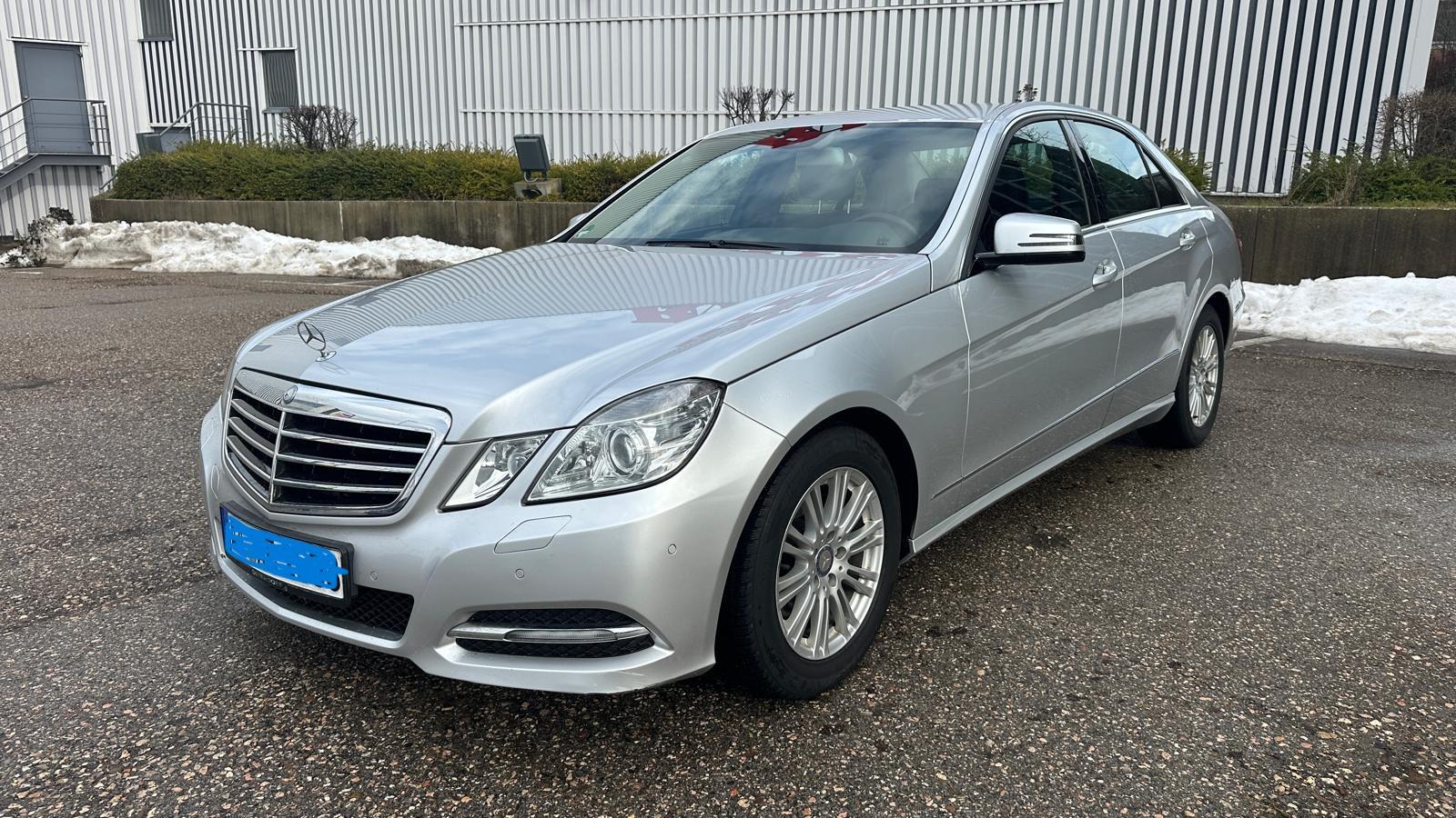 Mercedes-Benz E 200 E Limousine Avantgarde BlueEfficiency
