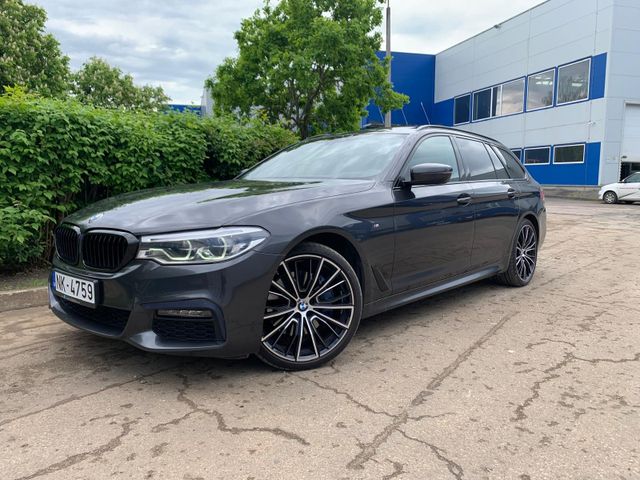 BMW Touring 530 d xDrive M Sport Head Up Panorama