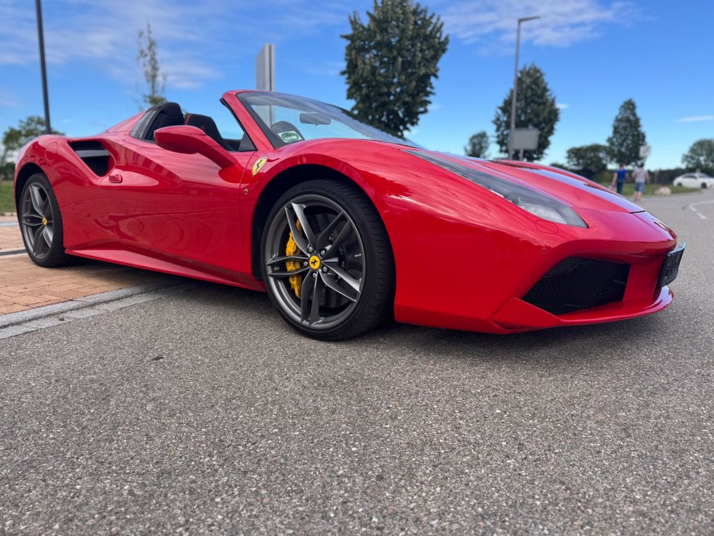 Image of Ferrari 488 Spider
