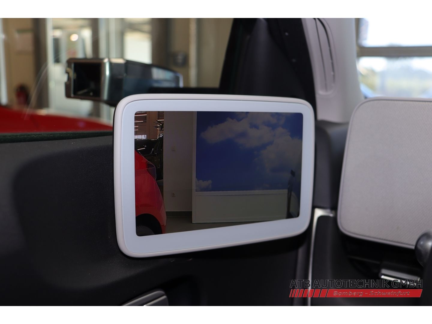 Fahrzeugabbildung Hyundai IONIQ 5 77,4 kWh UNIQ 4WD 97,7% SOH HUD El. Fond