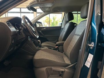 Volkswagen Tiguan - 8