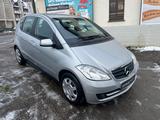 Mercedes-Benz A 180 CDI / 2.Hand / Klima / SHZ. / EURO 5 - Mercedes-Benz A 180 in Bielefeld