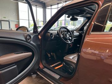 MYAUTOCENTER – Gebraucht- und Jahreswagen mit Werkstattservice in Pfaffenhofen MINI Cooper SD Countryman TEM*NAVI*PDC*PANO*XENON*