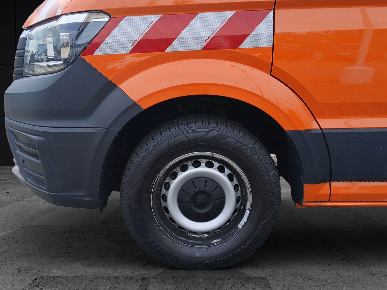 Fahrzeugabbildung Volkswagen Crafter Kasten 35 MR HD AHK KLIMA GRA PDC RFK