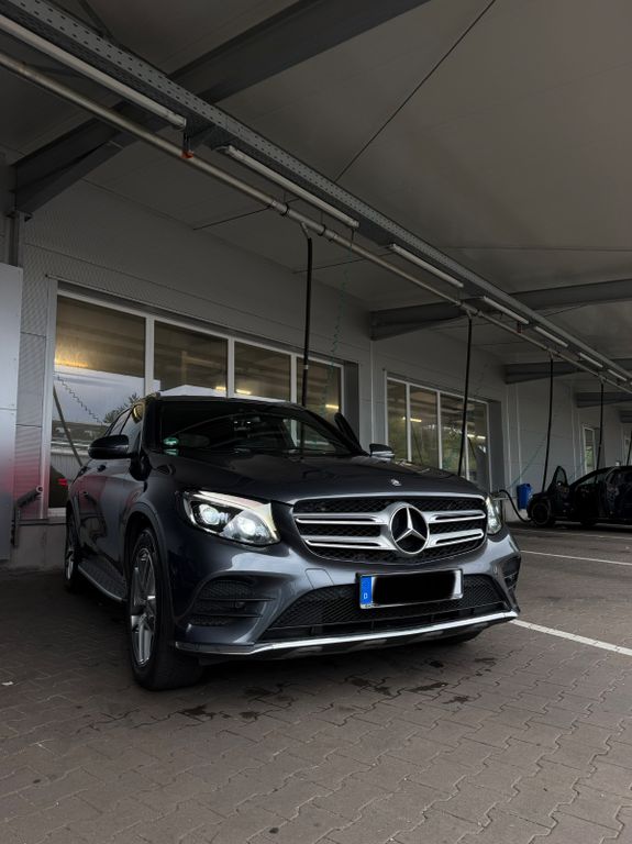 Image of Mercedes-Benz GLC 220