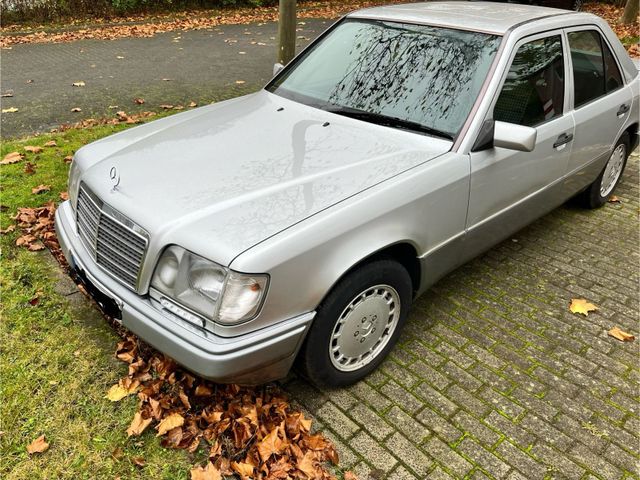 Mercedes-Benz W124 / 200E / TÜV 06.26 / 30...