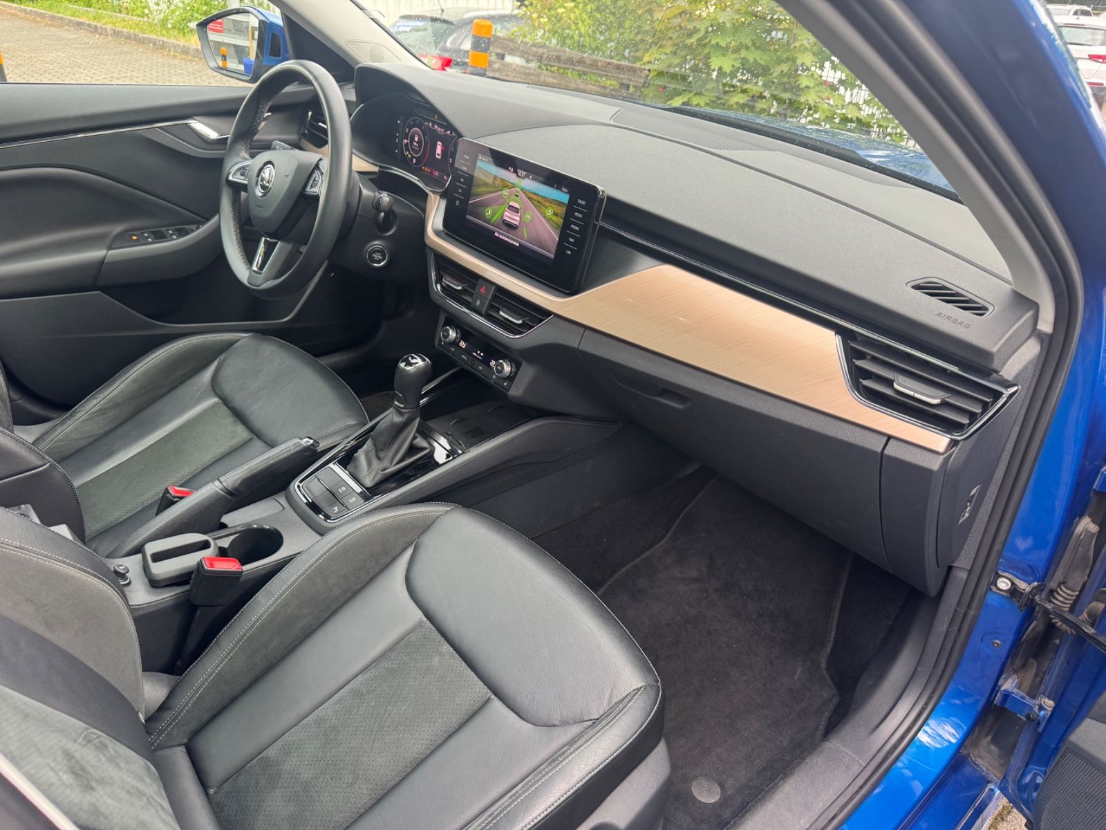 Fahrzeugabbildung SKODA Kamiq Style Leder+Panorama+Navi+LED+LANE