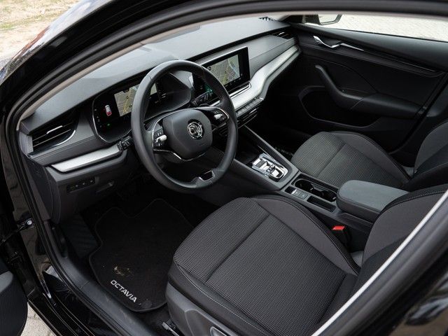 Octavia Combi 2.0 TDI Ambition DSG NAVI+LED+CARP