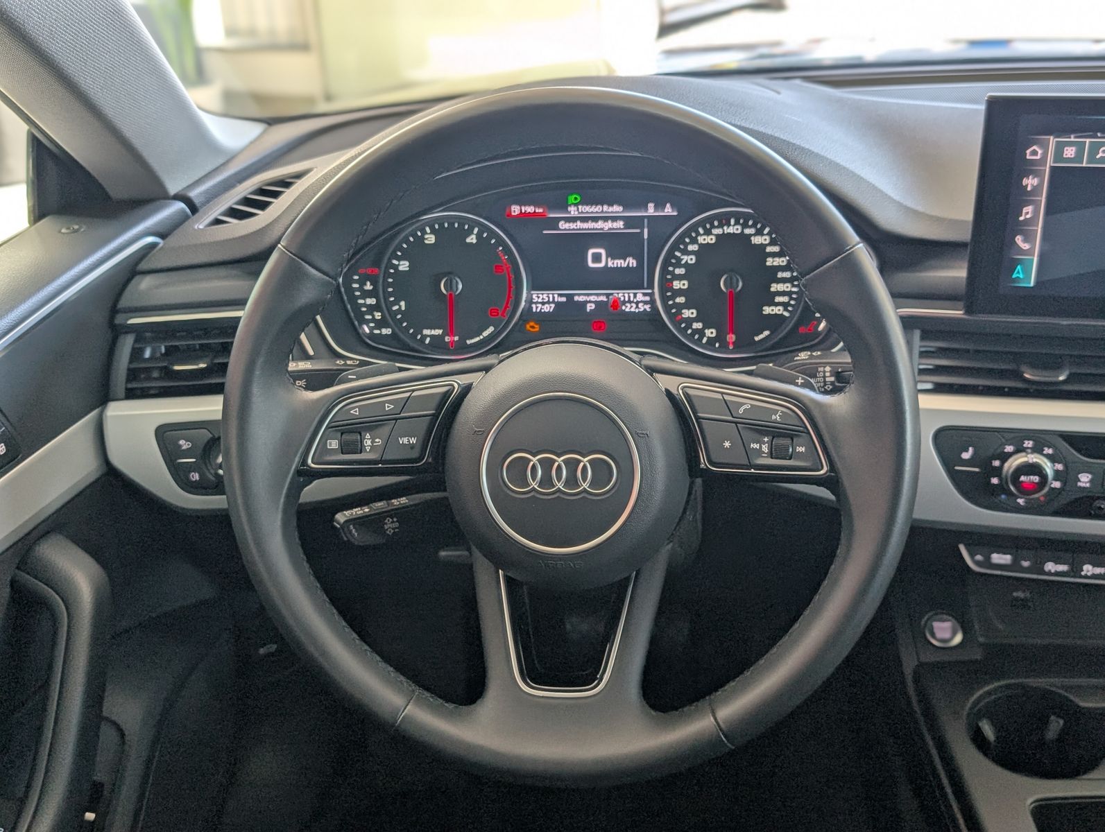 Fahrzeugabbildung Audi A5 50 TDI quattro S-Line LED TEMP QUANTUM-GRAU
