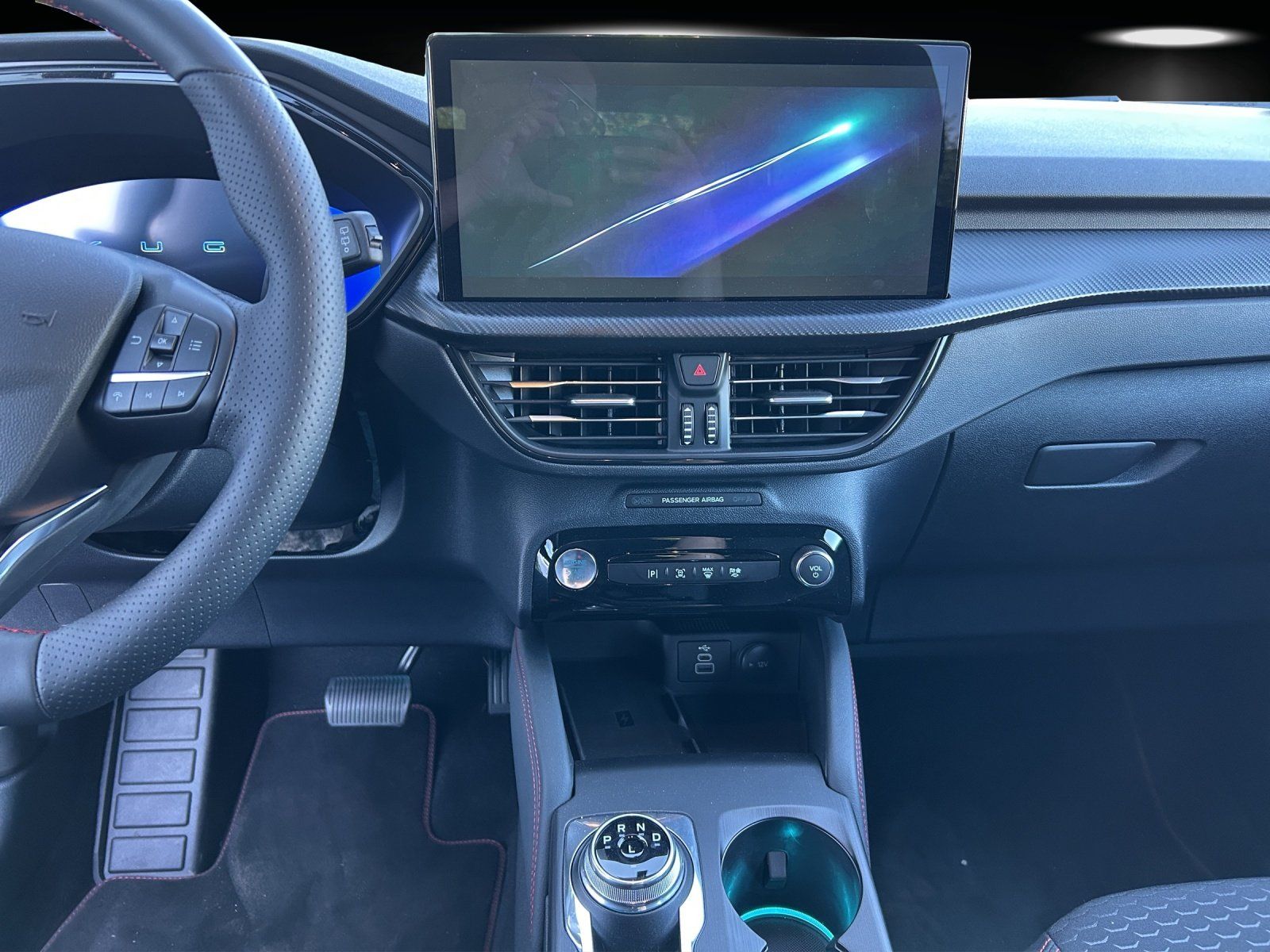 Fahrzeugabbildung Ford Kuga ST-Line FHEV Winter P. LM 19Z 360 Kamera