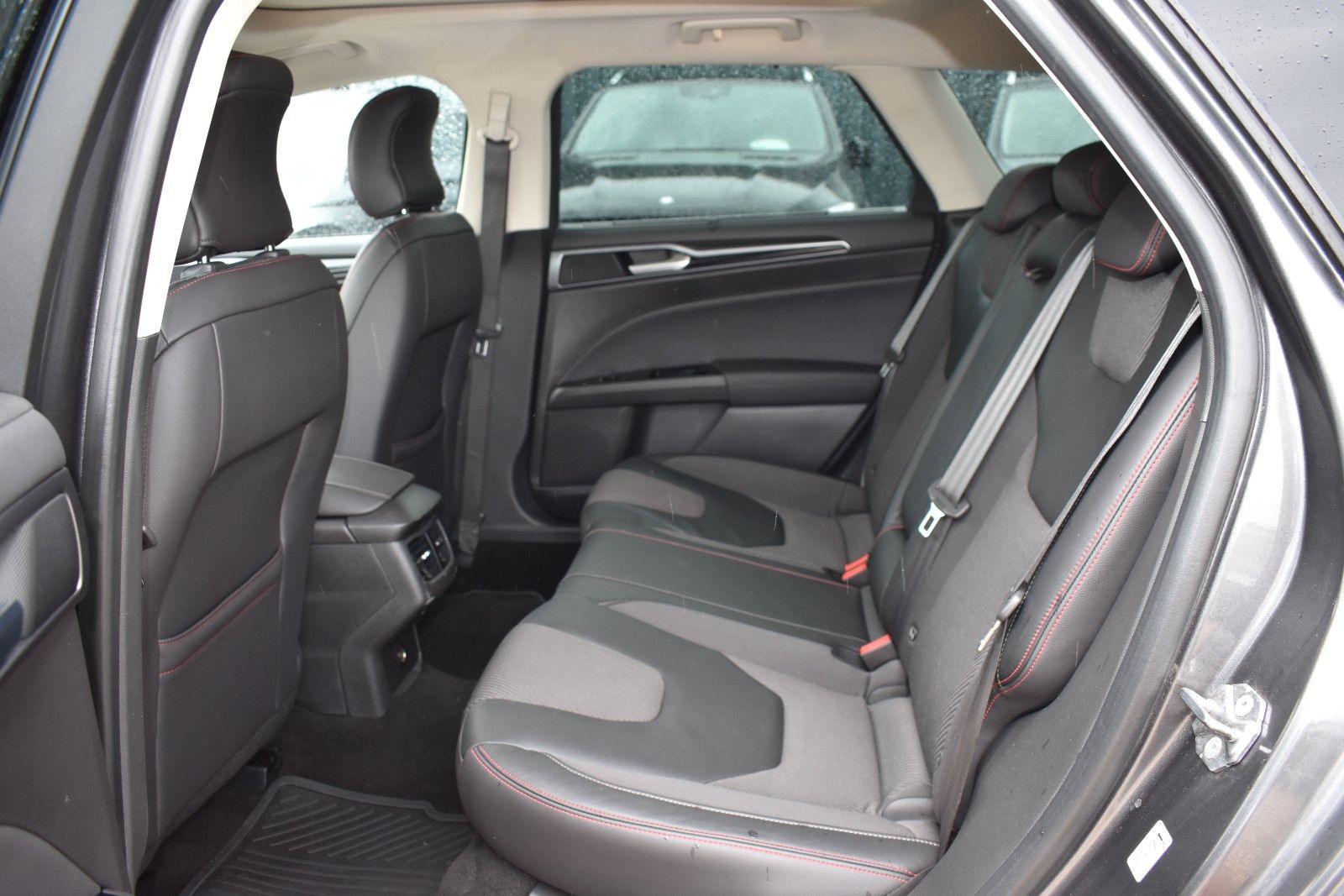 Fahrzeugabbildung Ford Mondeo Turnier ST-Line Automatik Kamera Navi