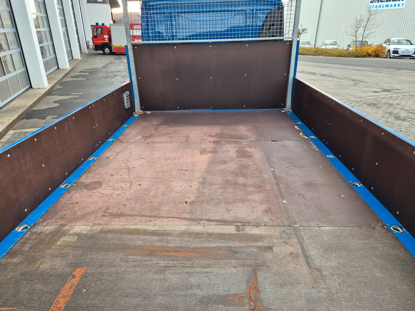 Fahrzeugabbildung MAN TGL 8.220 4x2 BL Doka 7 Sitze AHK Klima Standh.