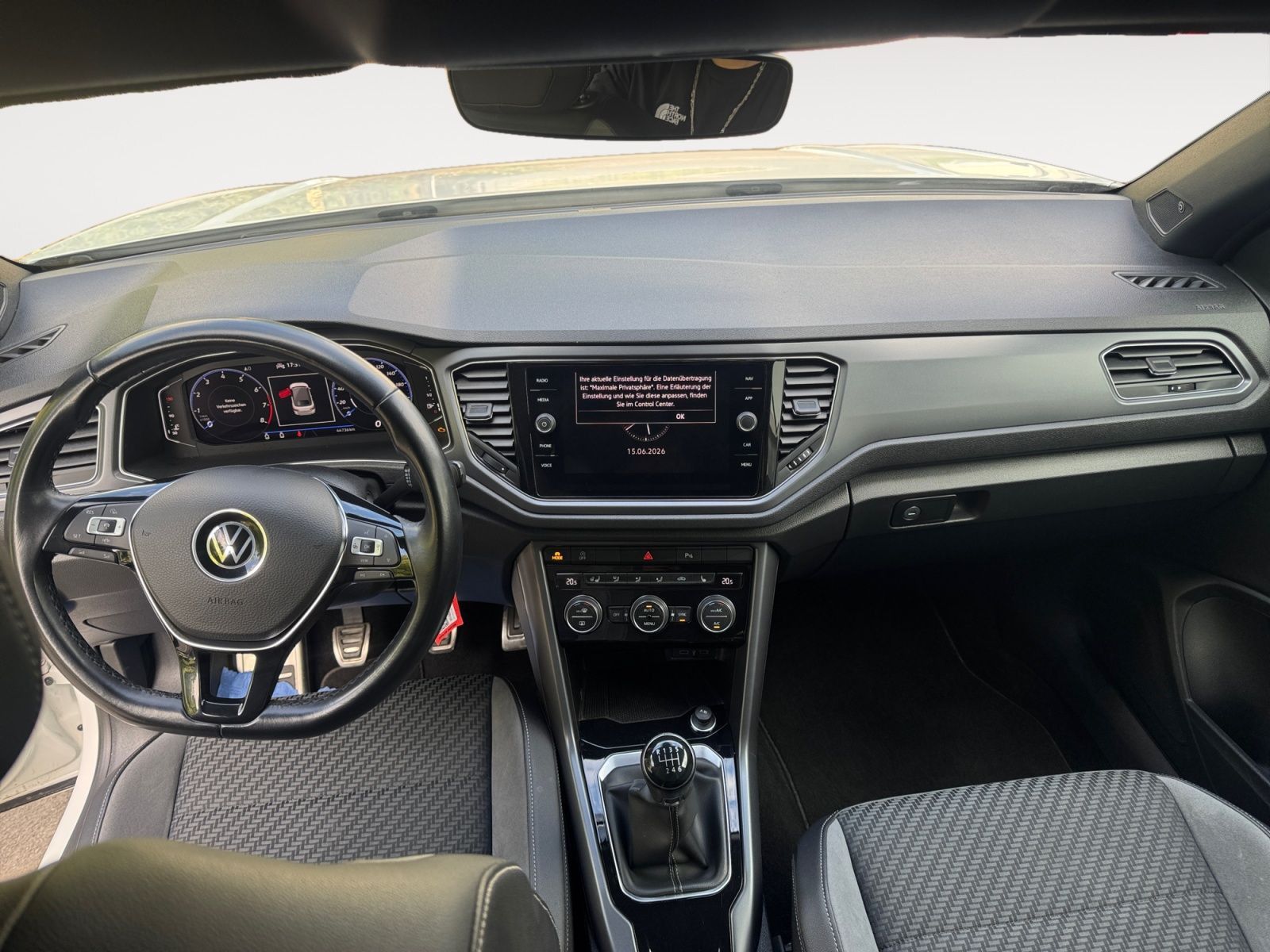 Volkswagen T-Roc - Bild 11