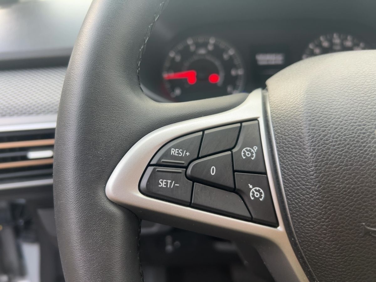 Fahrzeugabbildung Dacia Sandero Stepway Expression TCe 90 CVT Klimaaut.