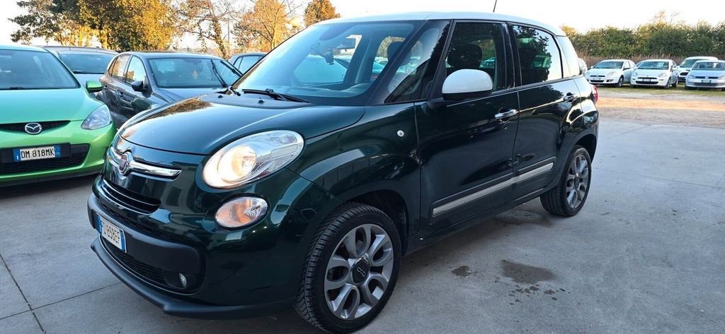 Image of Fiat 500L Living