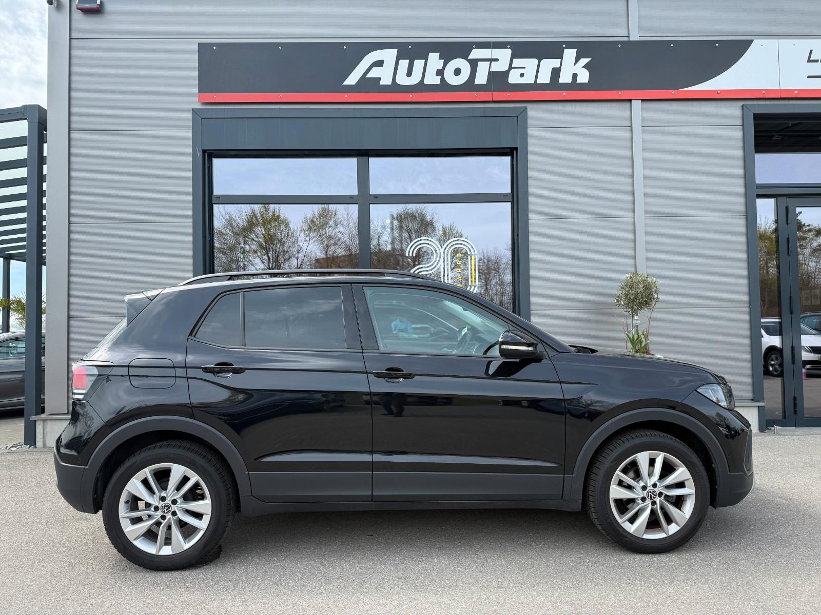 Volkswagen T-CROSS 1.0 TSI AHK SHZ KAMERA CARPLAY 17"