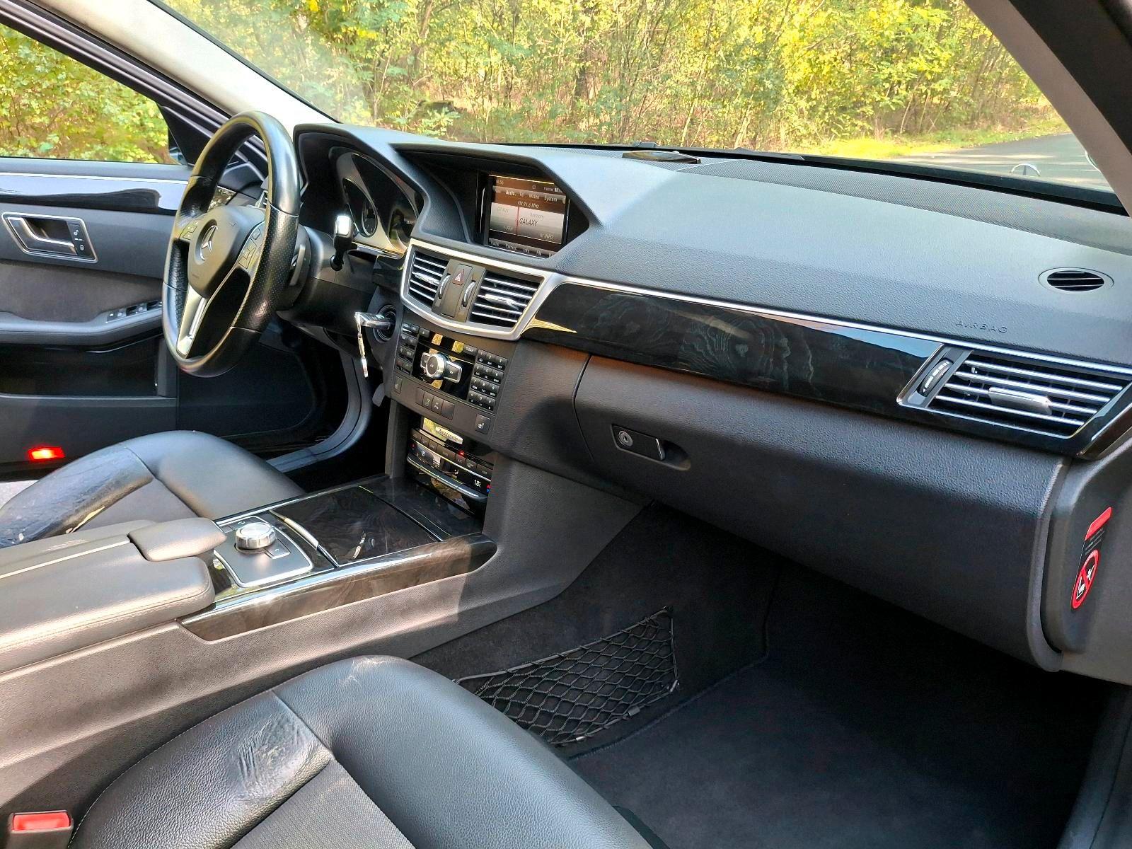 Mercedes-Benz E350 2013 — photo 13