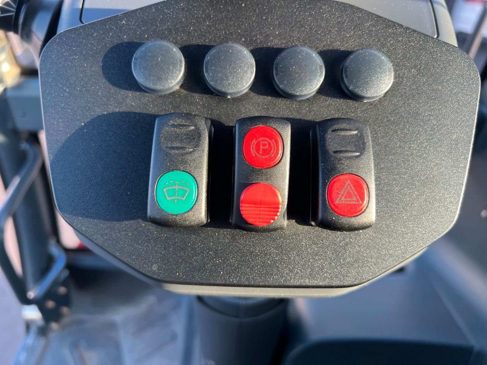 Fahrzeugabbildung Andere Magni RTH 6.30 SH / Fällkran / Westtech CS750