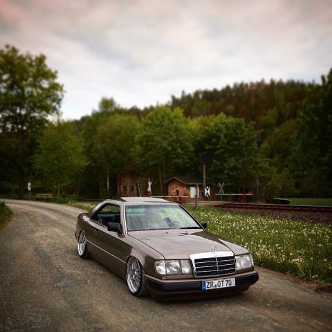 Mercedes-Benz Mercedes Benz W124 C124 Coupe 300e Airride...