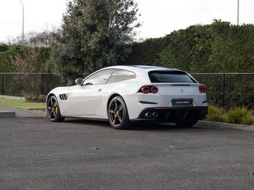 2021 Ferrari GTC4LUSSO — миниатюра 31