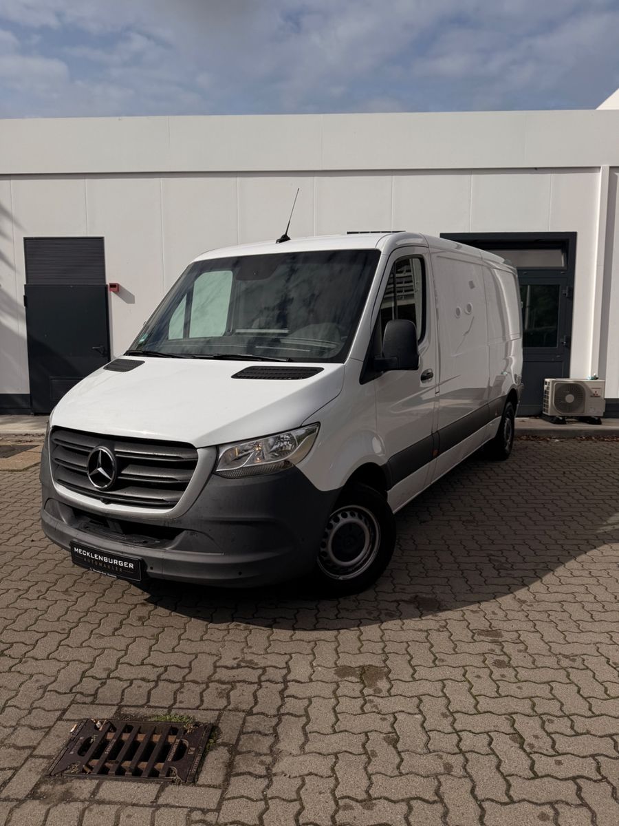 Mercedes-Benz Sprinter FWD L2 PLUS JungeSterne LuftSitz AHK imagem 2