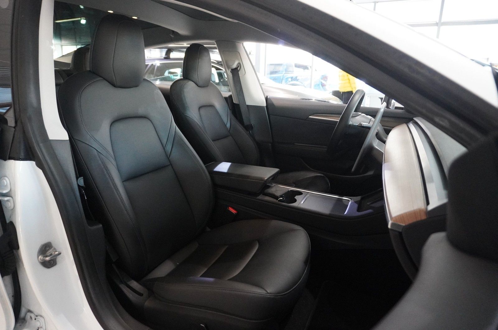 Fahrzeugabbildung Tesla Model 3 PERFORMANCE DUAL-MOTOR NAVI/LED/PILOT+