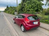Ford Fiesta 1,25 60kW "Trend" in Hot Magenta - Ford Fiesta aus 2009: 1.6