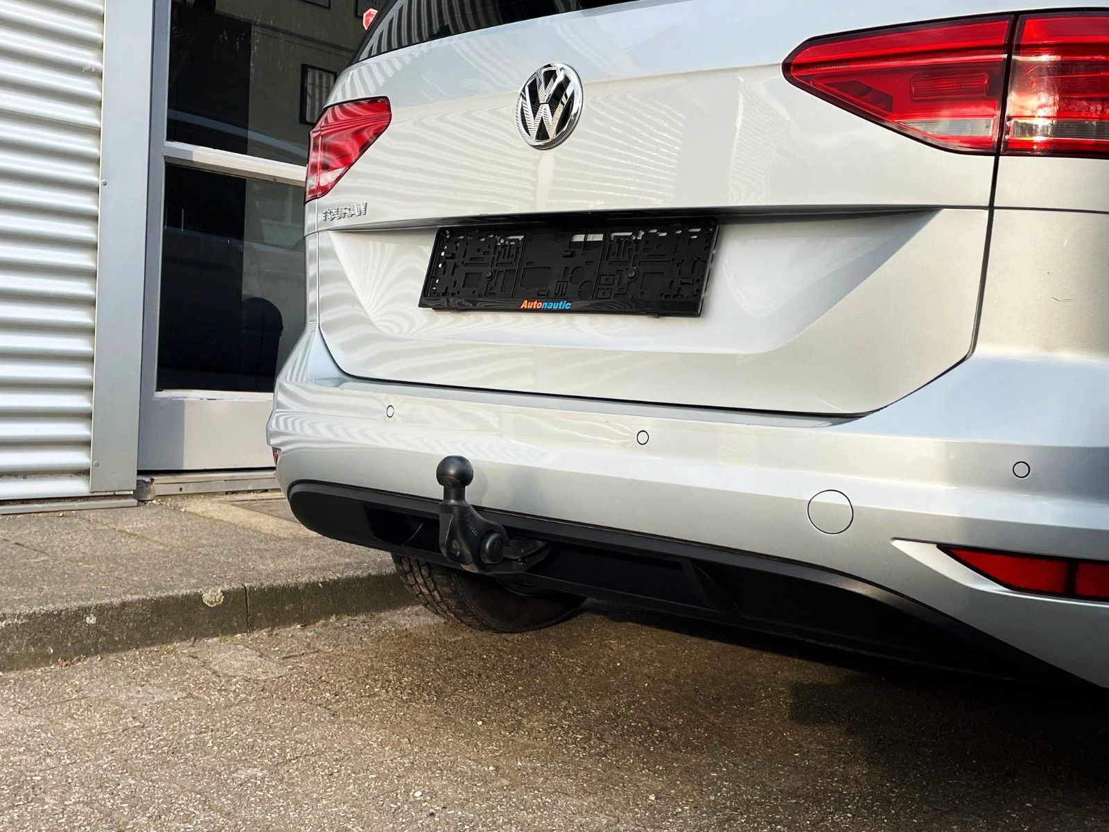 Fahrzeugabbildung Volkswagen Touran 1.5 TSI DSG  NAVI ACC 7-SITZE GANZJ. RFN.
