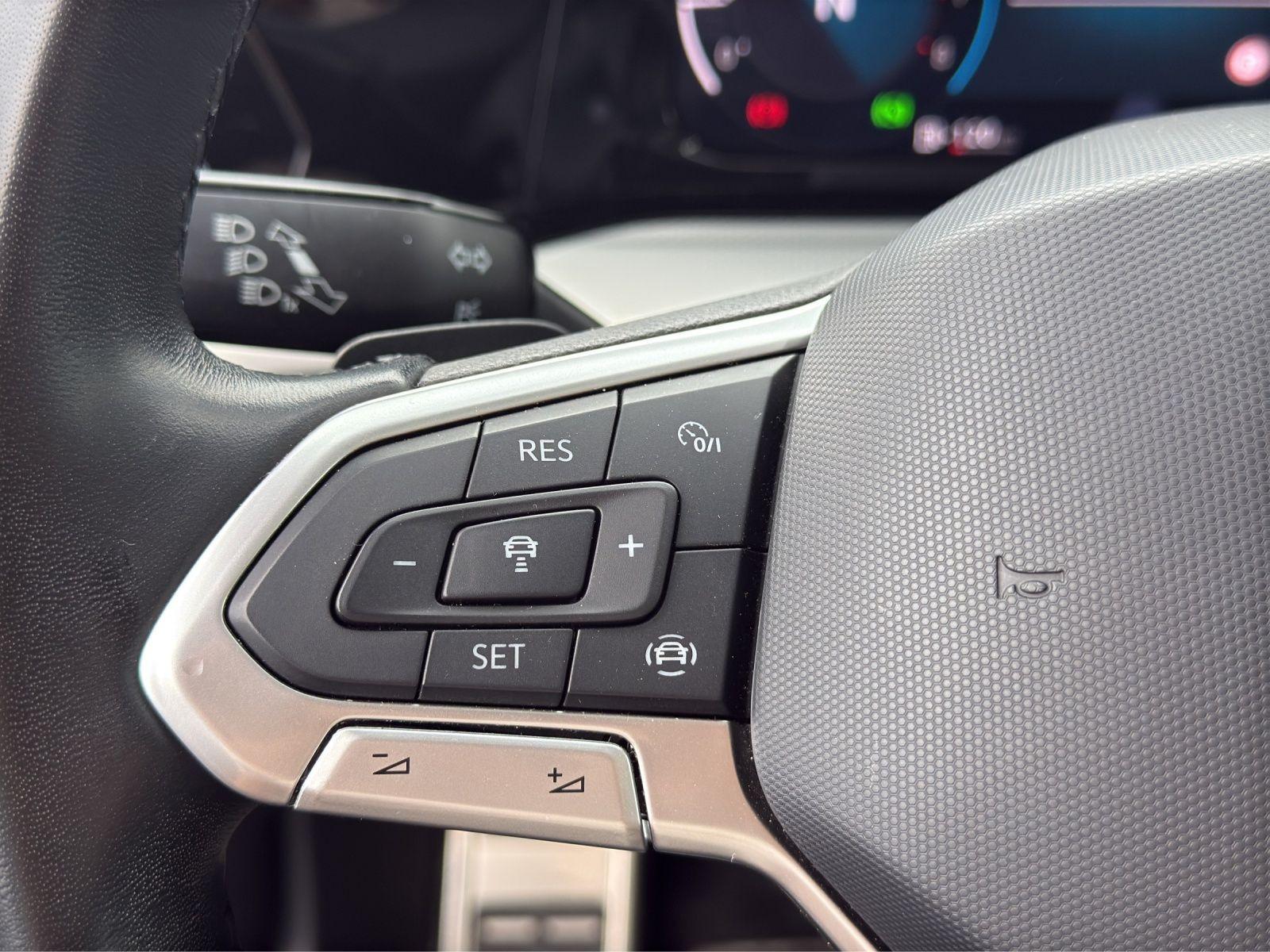 Volkswagen Golf VIII 1.0 eTSI DSG MOVE*LED*PANO*KAMERA*PDC*, миниатюра 22