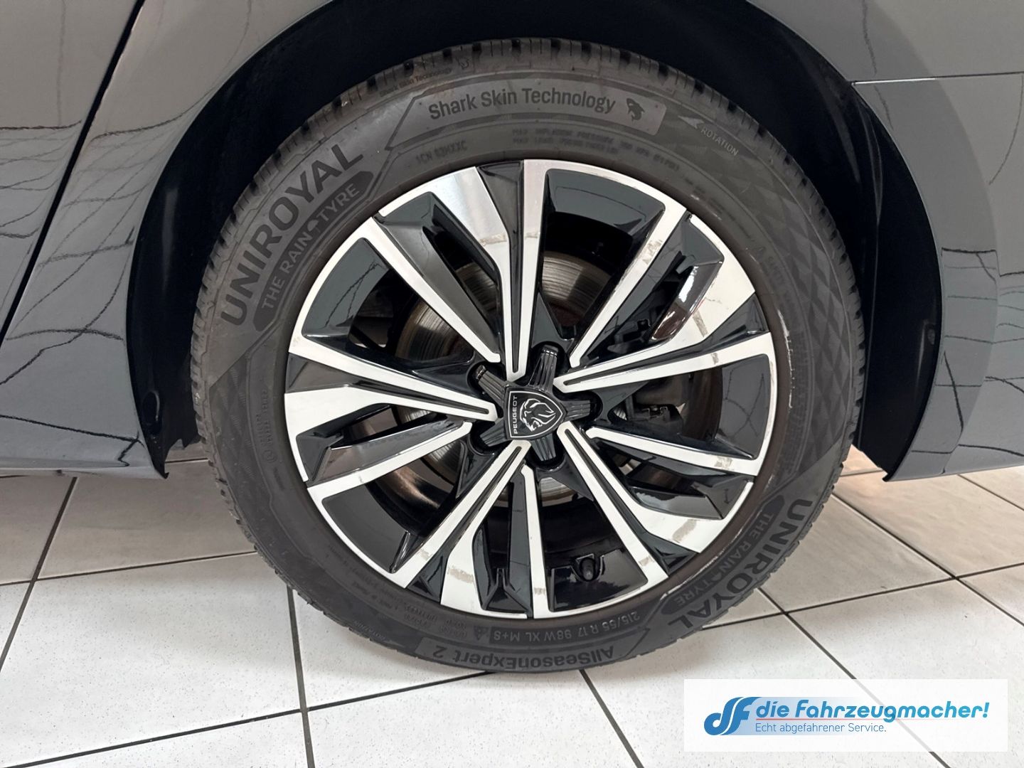 Fahrzeugabbildung Peugeot 508 SW Allure Pack 1.5 BlueHDi 130 EU6d Navi ACC