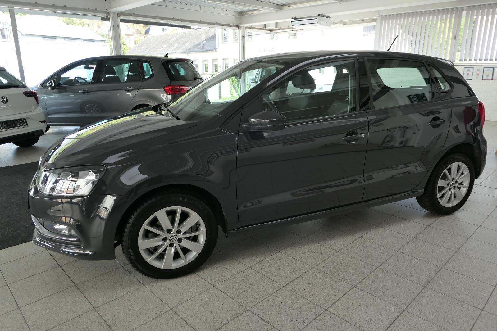 Volkswagen Polo Comfortline 35000 km! Klima! PDC! SHZ!