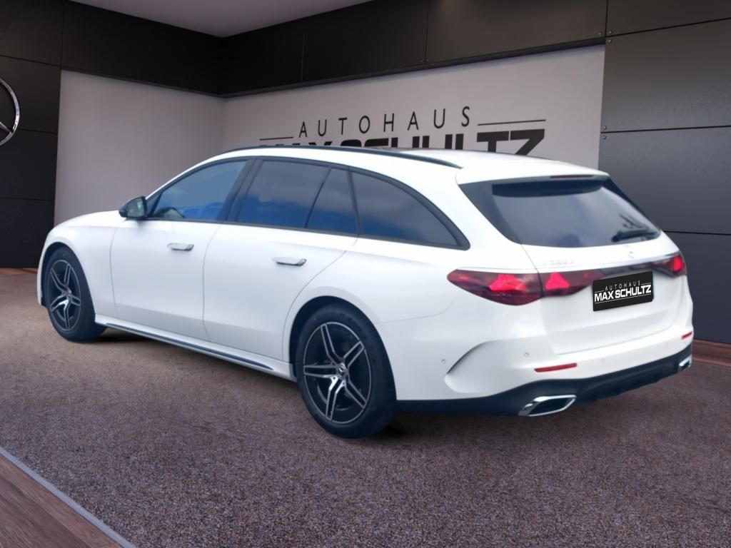 Fahrzeugabbildung Mercedes-Benz E 220 d T AMG*Night*Pano-Dach*Distr*PDC*360°*AHK