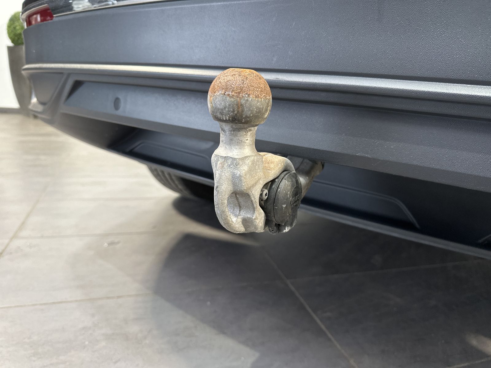 Fahrzeugabbildung Volkswagen Tiguan 1.4 TSI eHybrid Life NAV+LED+AHK+VCOCKPIT