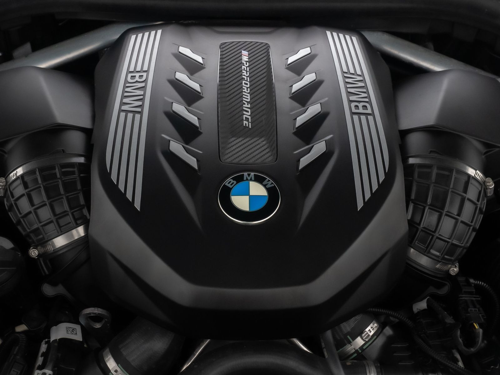 Fahrzeugabbildung BMW X5 M50i Panorama Laser Kamera HUD H/K AHK 22Zoll