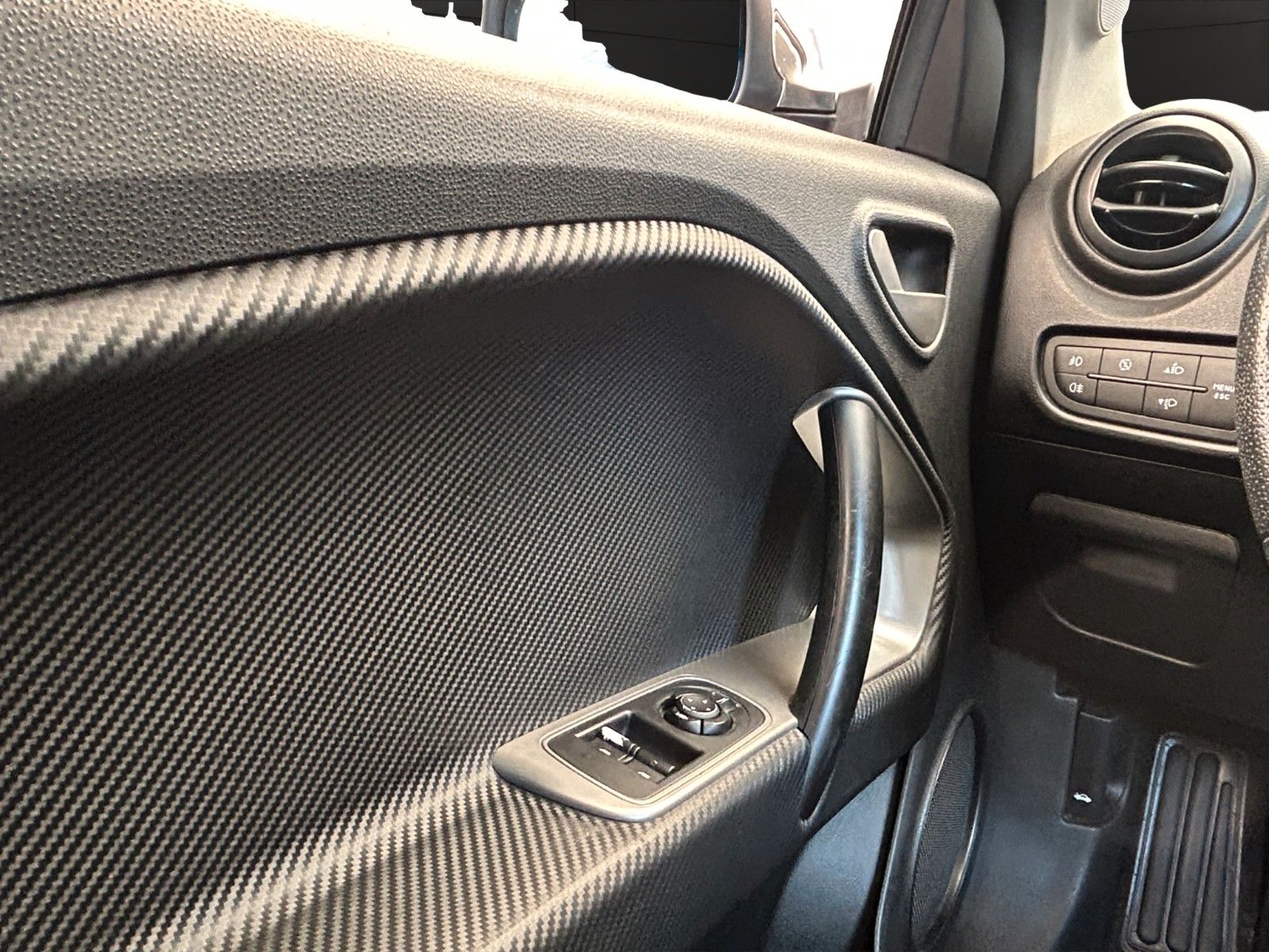 Fahrzeugabbildung Alfa Romeo MiTo Super/TÜV Neu !! / Service Neu !! /