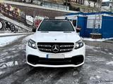 Mercedes-Benz GLS 63 AMG VOLL 4M PANO AHK AMG DRIVERS - weiße Mercedes-Benz GLS 63
