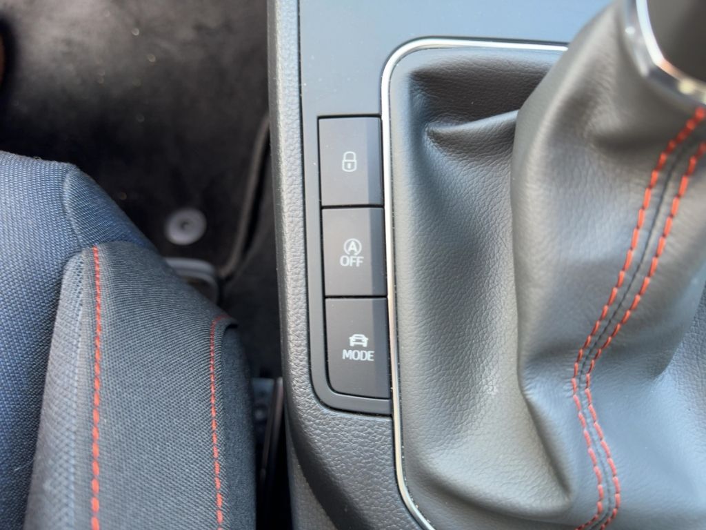 Fahrzeugabbildung SEAT Ibiza FR, SHZ, Navi , Apple CarPlay/Android