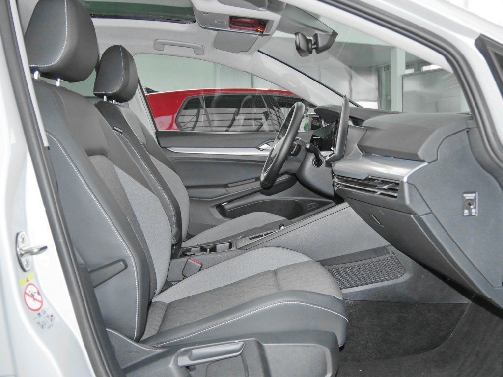 Volkswagen Golf VIII 1.5 eTSI DSG eHybrid Goal LED Kamera A foto 4