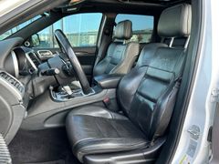 Fahrzeugabbildung Jeep Grand Cherokee 6.4 SRT Autom Pano Navi ACC dt.Fz