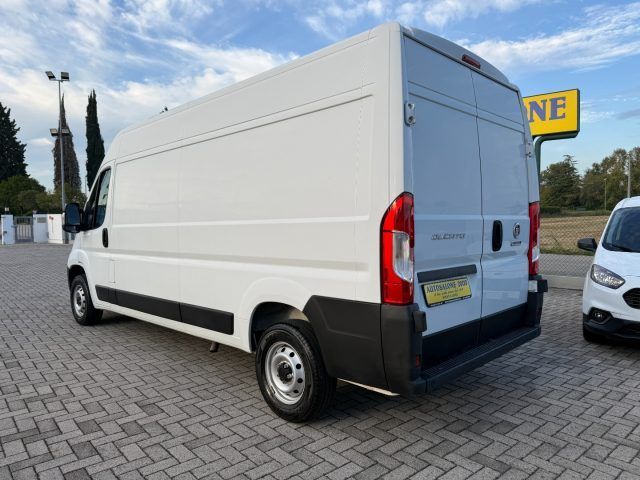 Fiat FIAT Ducato 35 2.2 Mjt 140CV PLM-TM Furgone PREZ imagem 3