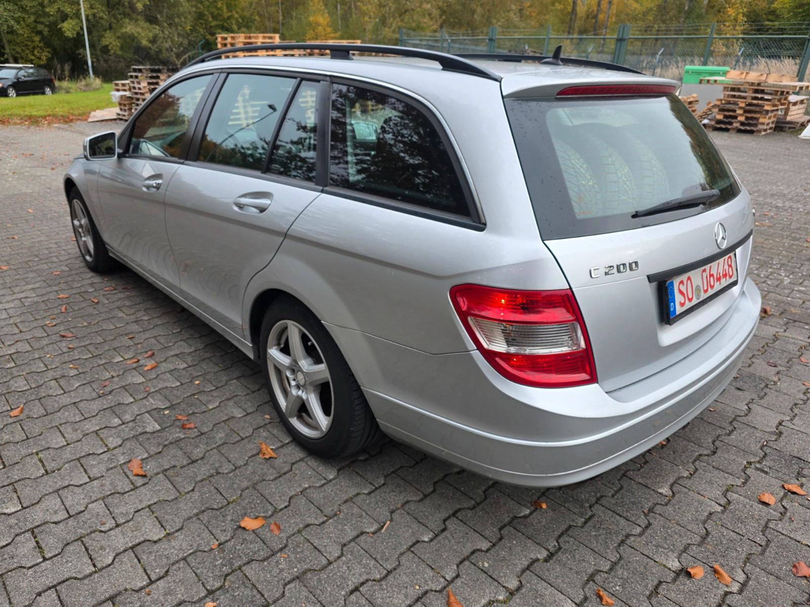 Mercedes-Benz C200 2010 — photo 5