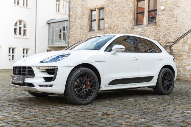 Porsche Macan GTS SPORT CHRONO ACC KAM BOSE SPUR SHZ