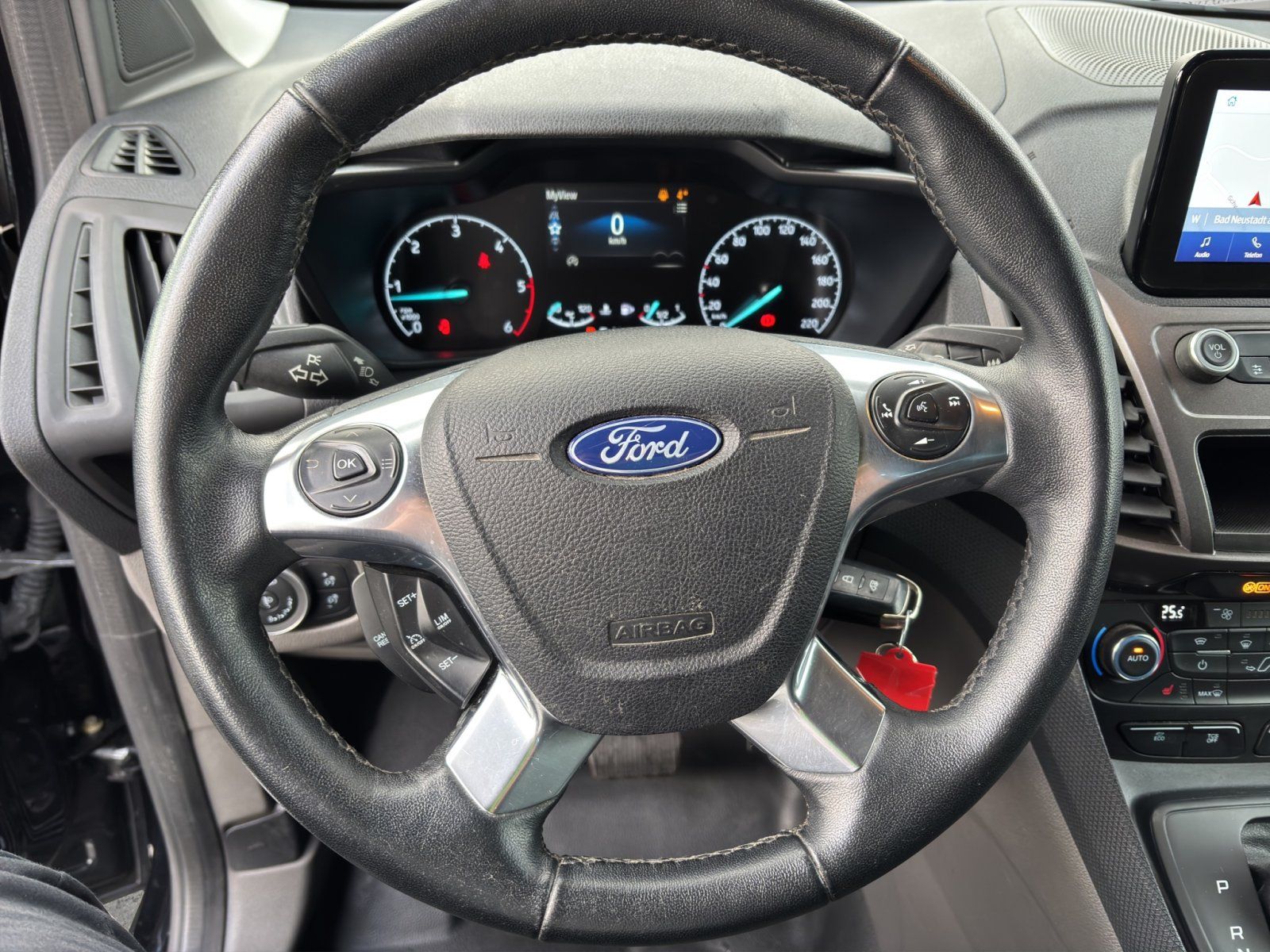 Fahrzeugabbildung Ford Transit Connect Kasten lang Trend #AHK