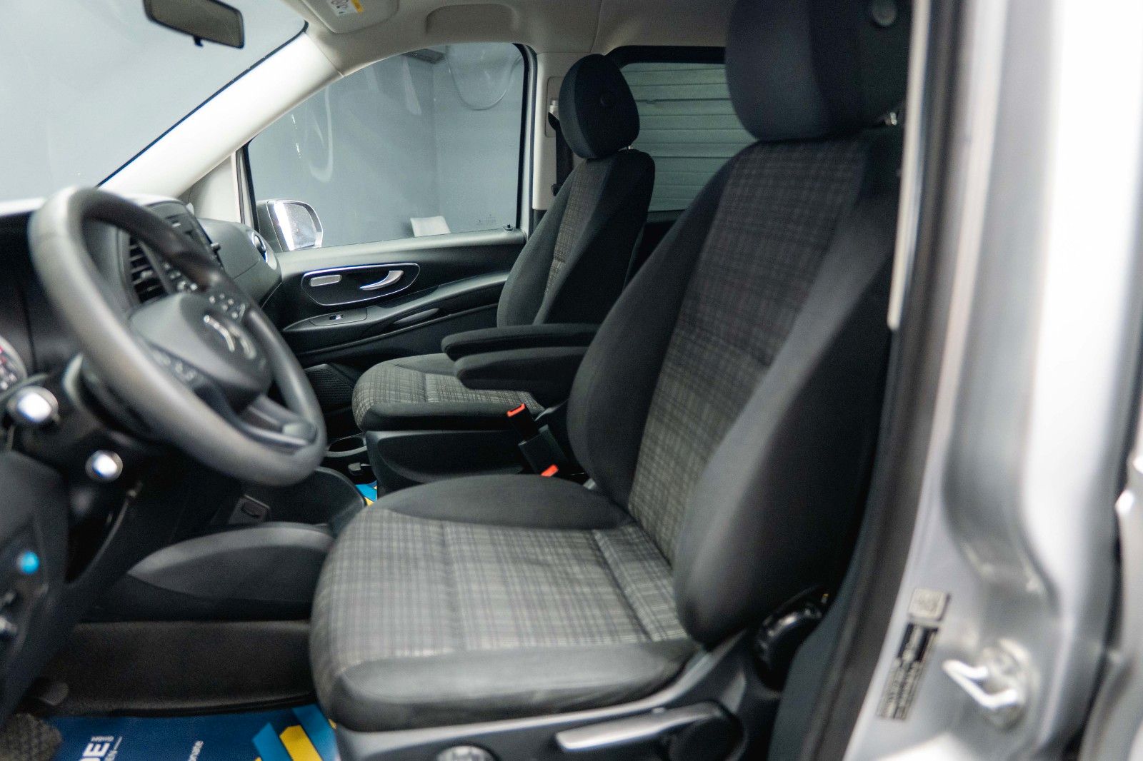 Fahrzeugabbildung Mercedes-Benz Vito Mixto 119 CDI 4MATIC kompakt *LED*Kamera*