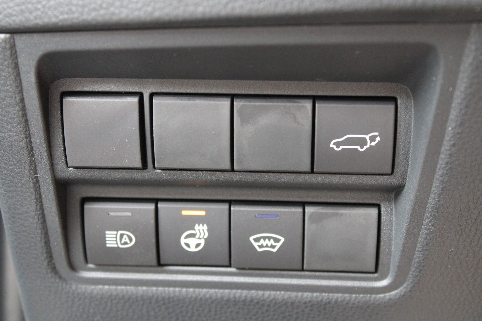 Fahrzeugabbildung Toyota Yaris Cross Hybrid GR Sport + PREMIUM-Paket