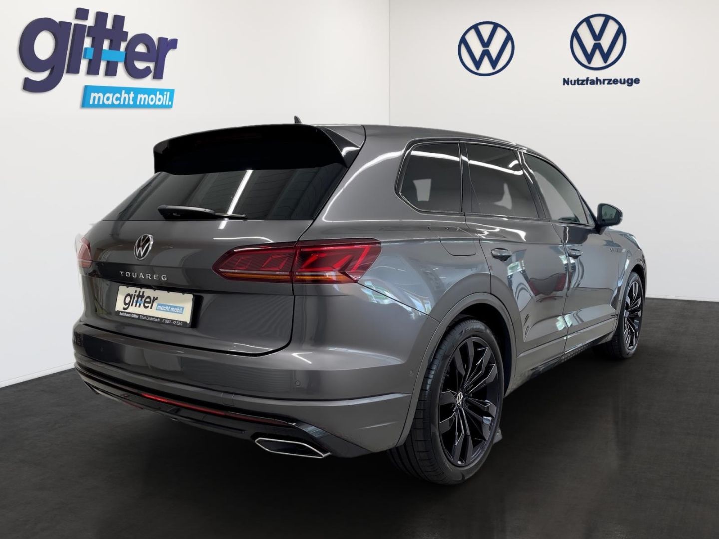 Volkswagen Touareg R-Line 4M MATRIX BLACK SYTLE HEADUP AHK imagem 3