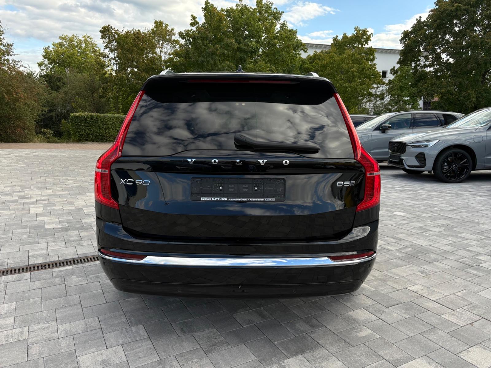 Volvo XC90 B5 ULTIMATE BRIGHT AWD -LUFT-AHK-7SITZER-