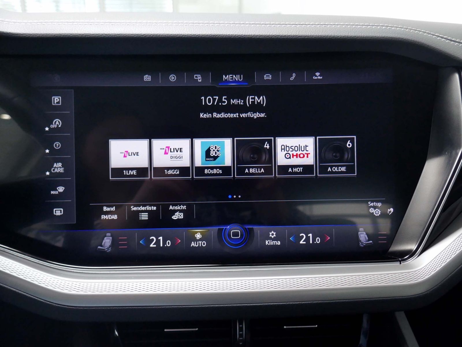 Fahrzeugabbildung Volkswagen Touareg 3.0 TDI V6 4MOTION | LED RFK ACC Navi