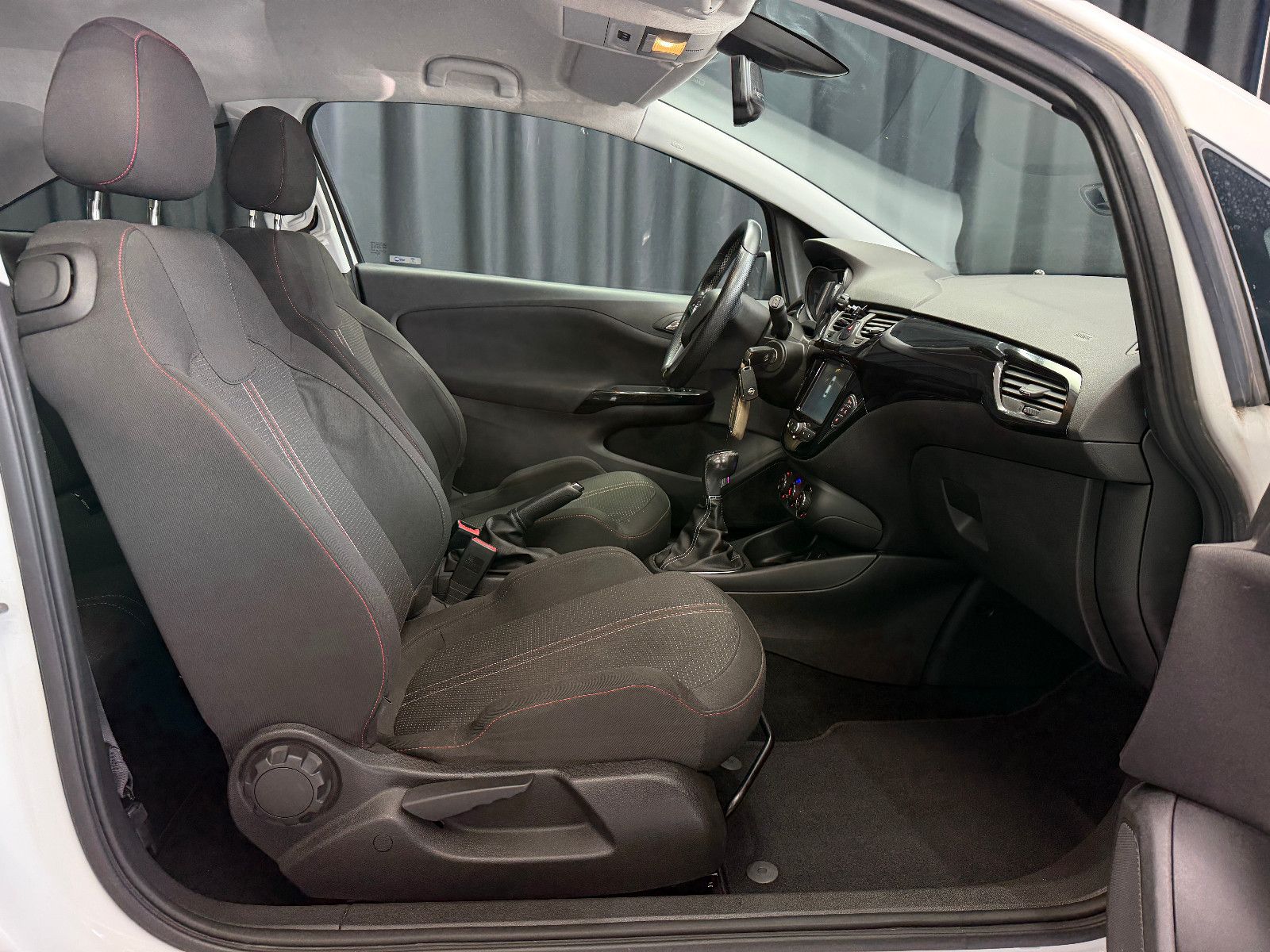 Fahrzeugabbildung Opel Corsa E Color Edition ecoFlex |KLIMA|NAVI|PDC