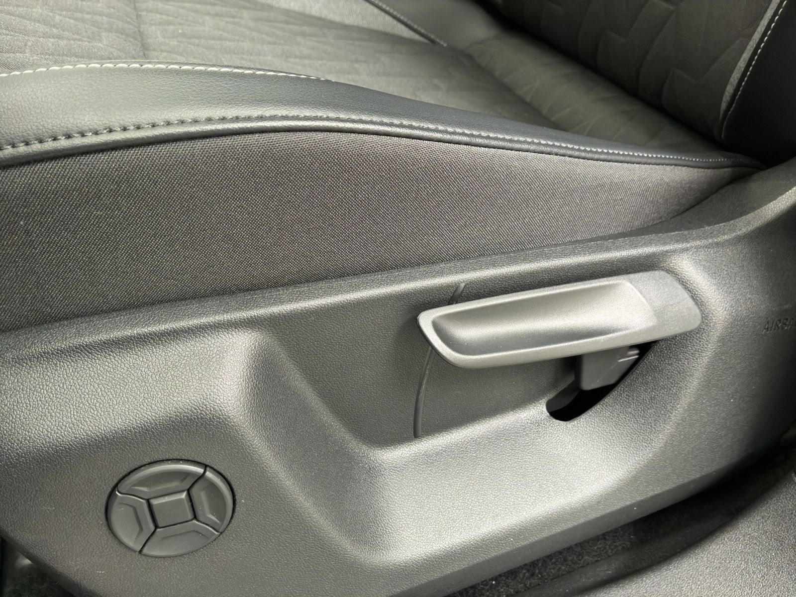 Volkswagen Tiguan - Bild 17